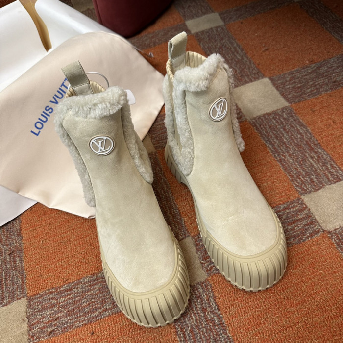 L1VV Boots