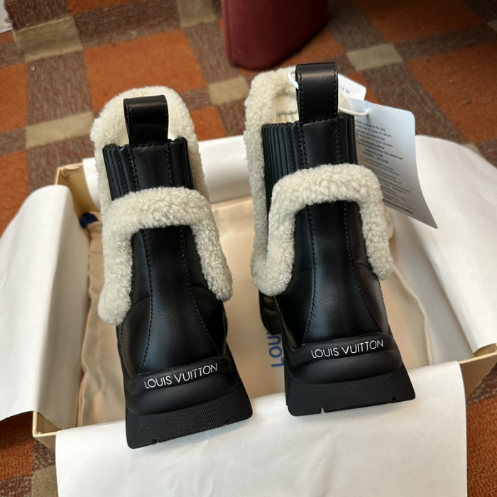 L1VV Boots