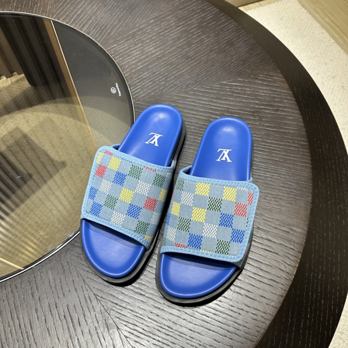 L1VV SANDALS