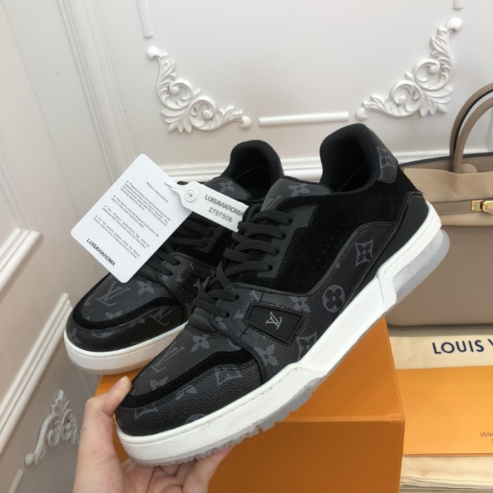 L1VV TRAINER