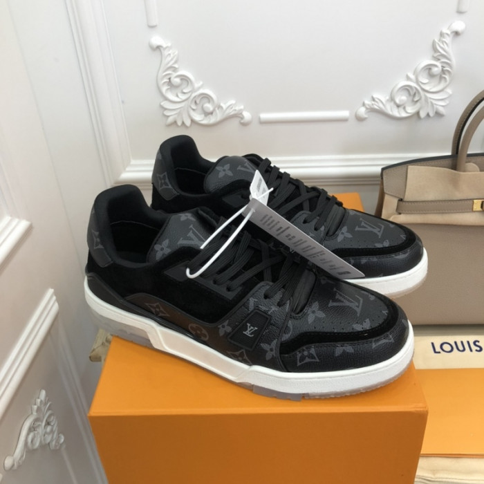 L1VV TRAINER