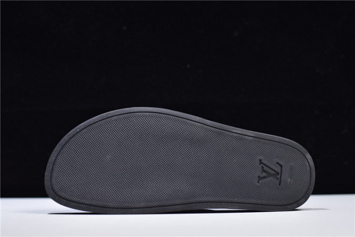 L1VV SANDALS