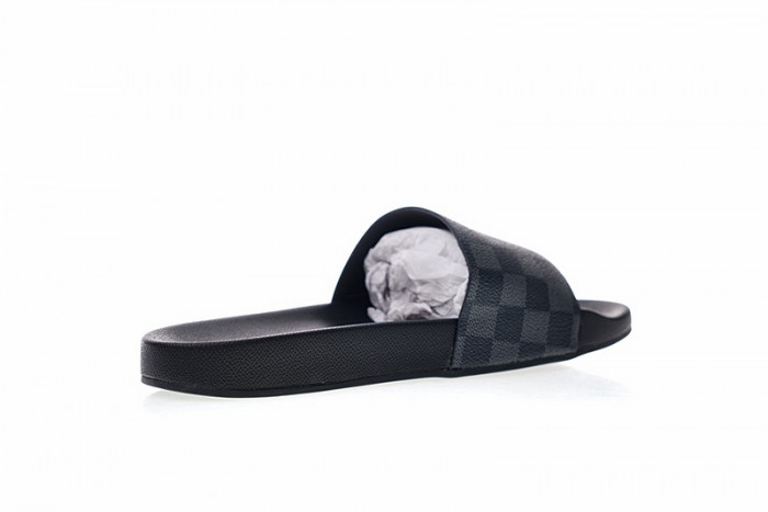 L1VV SANDALS