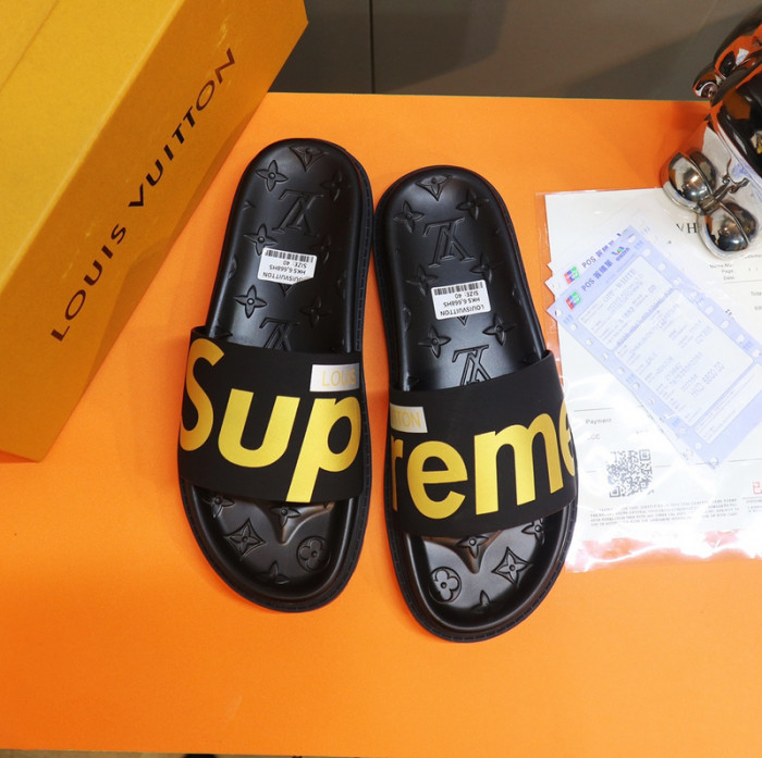 L1VV SANDALS