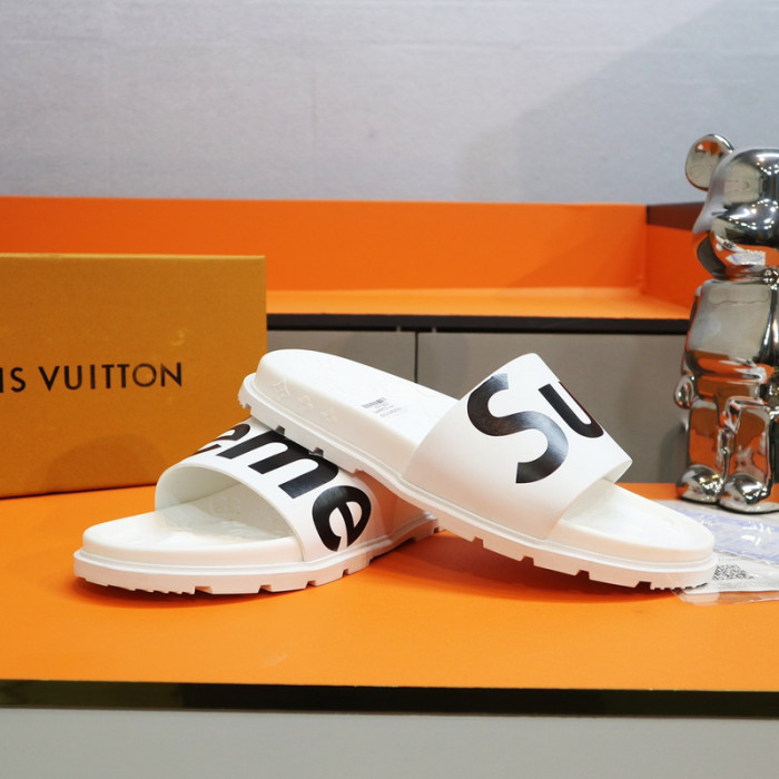 L1VV SANDALS