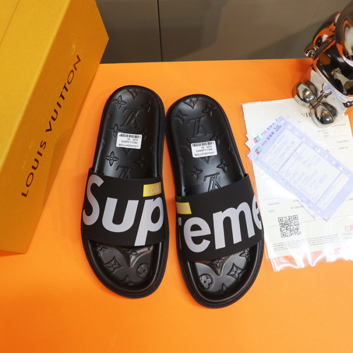 L1VV SANDALS