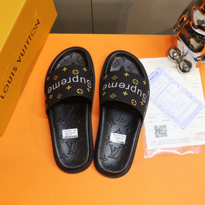 L1VV SANDALS