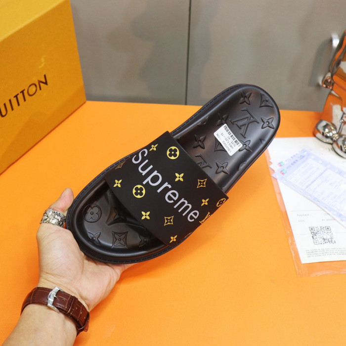 L1VV SANDALS