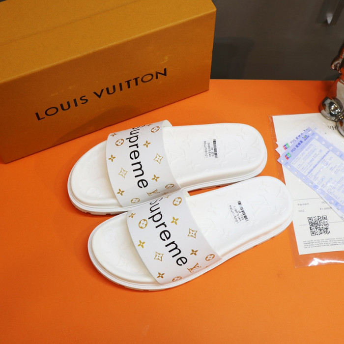 L1VV SANDALS