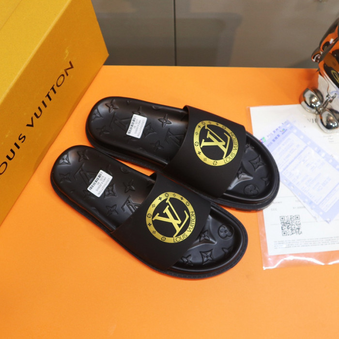 L1VV SANDALS