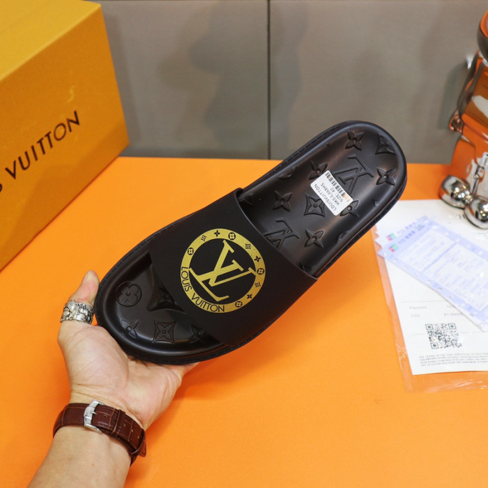L1VV SANDALS