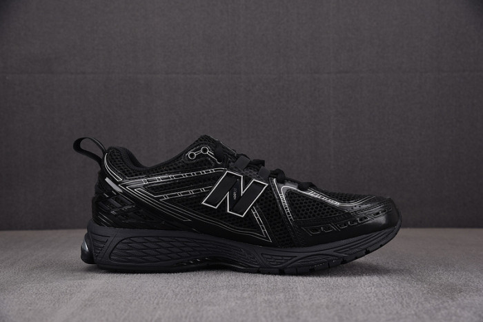 New Balance 1906R Black Grey M1906RCH