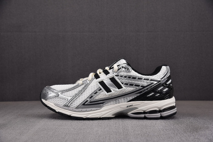 New Balance 1906R Silver Black M1906RER