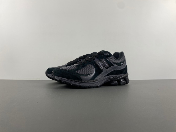 New Balance 2002R Black Dark Grey M2002RBL