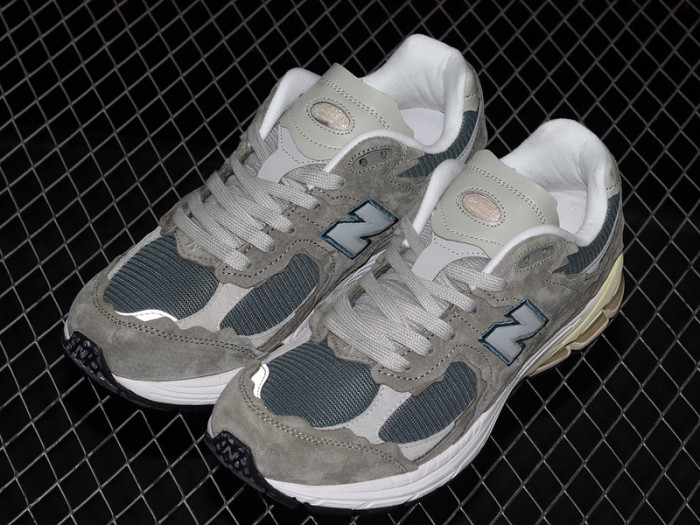 New Balance 2002R Protection Pack Mirage Grey M2002RDD