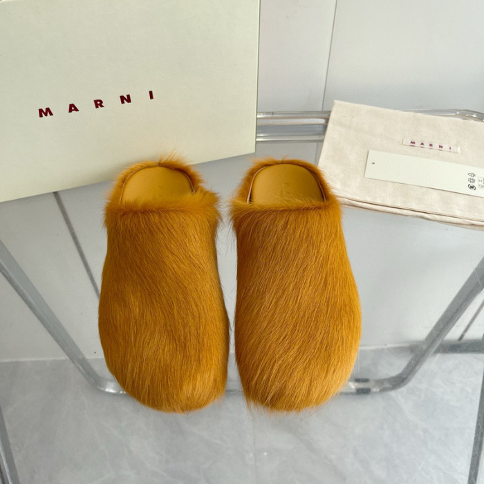 Marni Fussbett Sabot Loafers
