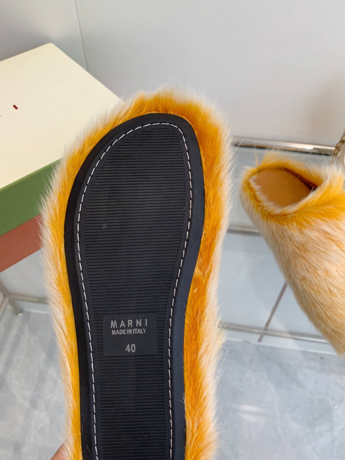 Marni Fussbett Sabot Loafers