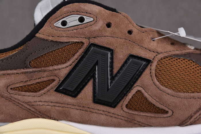 New Balance 990v3 MiUSA JJJJound Montréal M990JB3