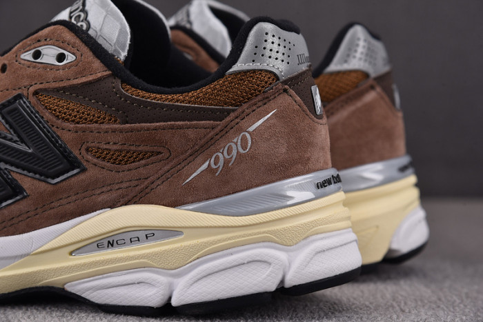 New Balance 990v3 MiUSA JJJJound Montréal M990JB3