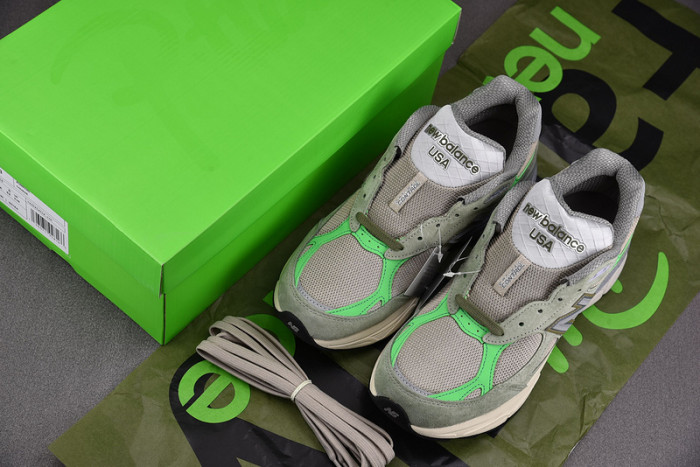 New Balance 990v3 Patta Keep Your Family Close M990PP3