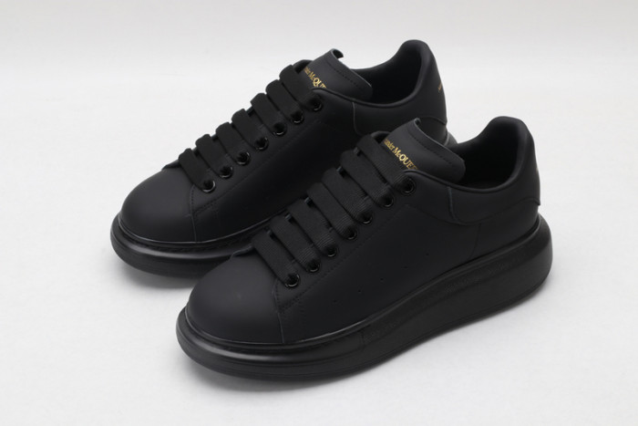 ALEXANDER MCQUEEN SNEAKERS
