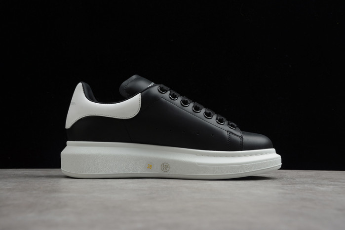 ALEXANDER MCQUEEN SNEAKERS