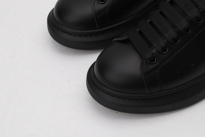 ALEXANDER MCQUEEN SNEAKERS