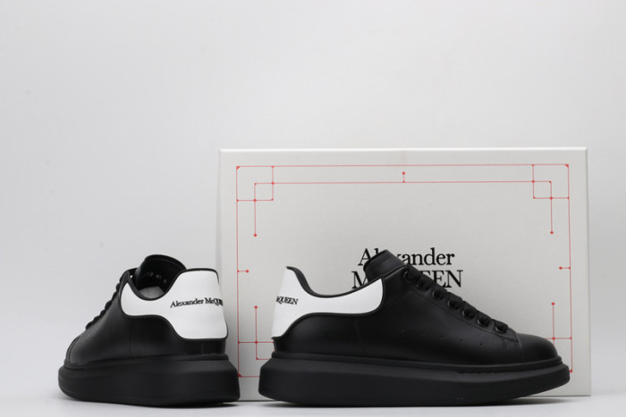 ALEXANDER MCQUEEN SNEAKERS