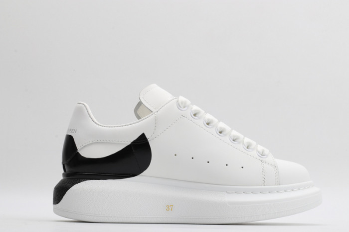 ALEXANDER MCQUEEN SNEAKERS