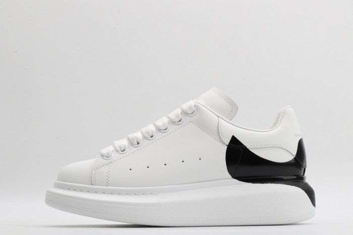 ALEXANDER MCQUEEN SNEAKERS