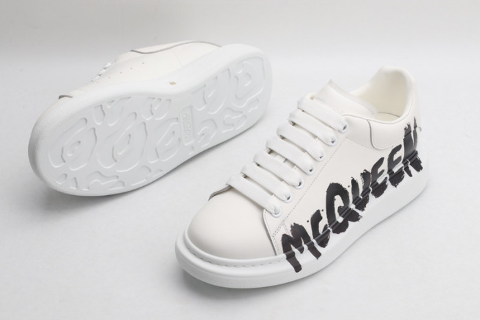 ALEXANDER MCQUEEN SNEAKERS