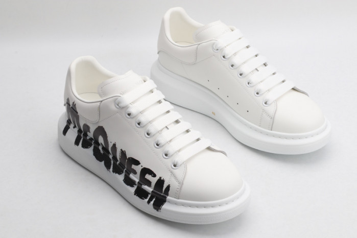 ALEXANDER MCQUEEN SNEAKERS