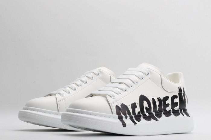 ALEXANDER MCQUEEN SNEAKERS