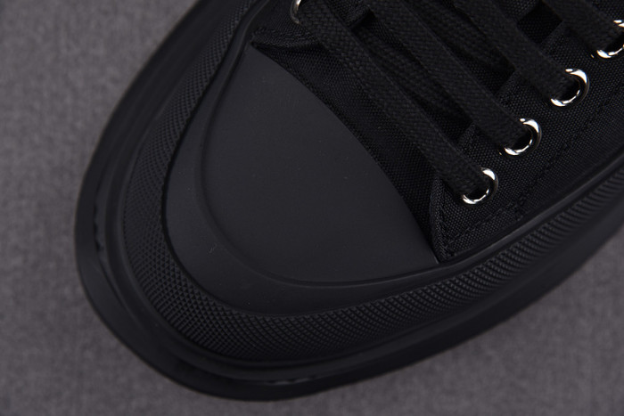ALEXANDER MCQUEEN Sneaker
