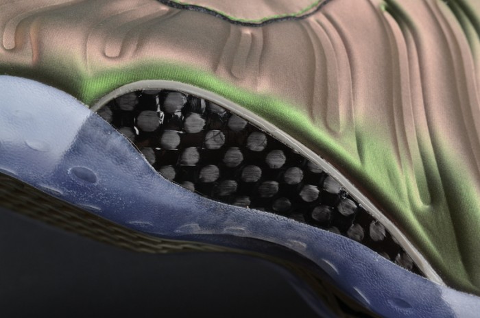 Nike Air Foamposite One “Shine”  Dark Stucco/ black  AA3963-001