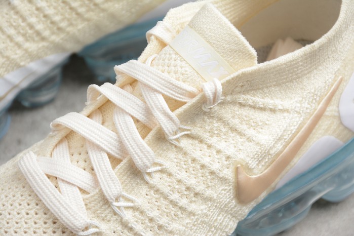 Nike Air VaporMax 2 Light Cream 942843-201