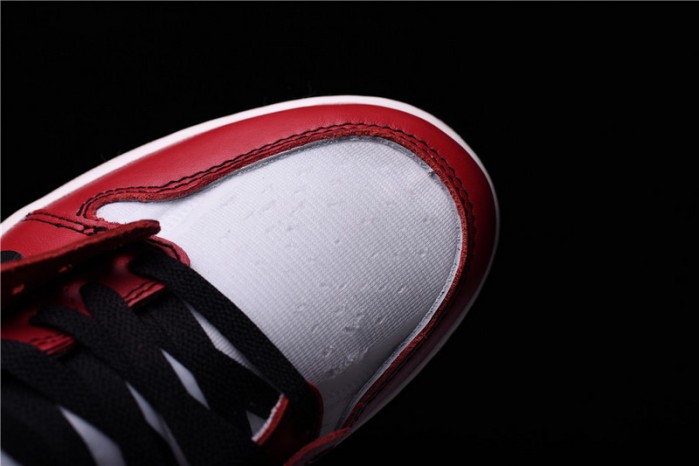 OF X Air Jordan 1 Retro High Chicago AA3834-101