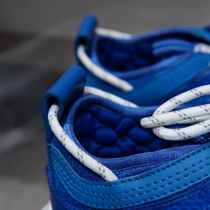 VERSA CHAIN REACTION SNEAKERS
