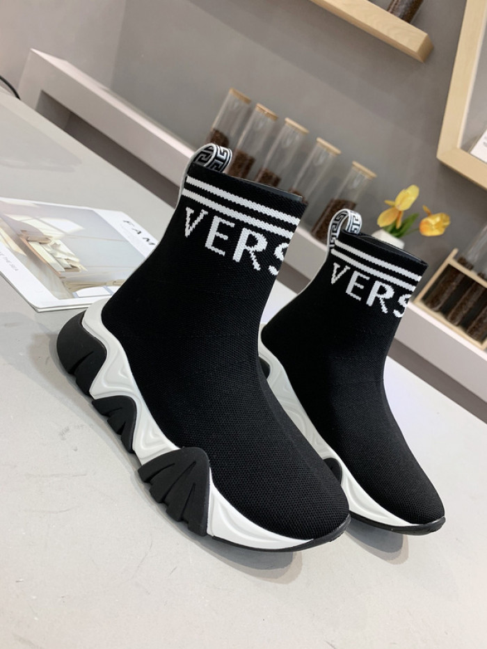 VERSA SNEAKERS