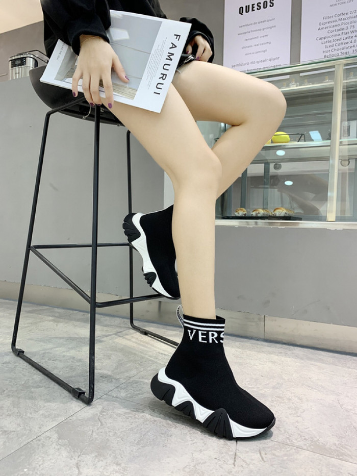 VERSA SNEAKERS