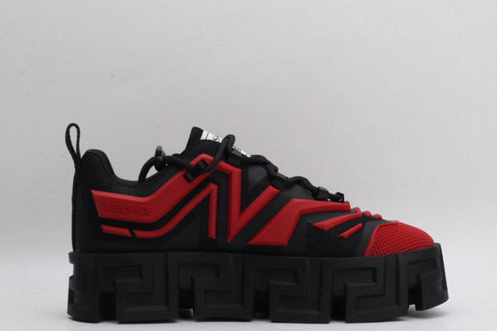 VERSA SNEAKERS