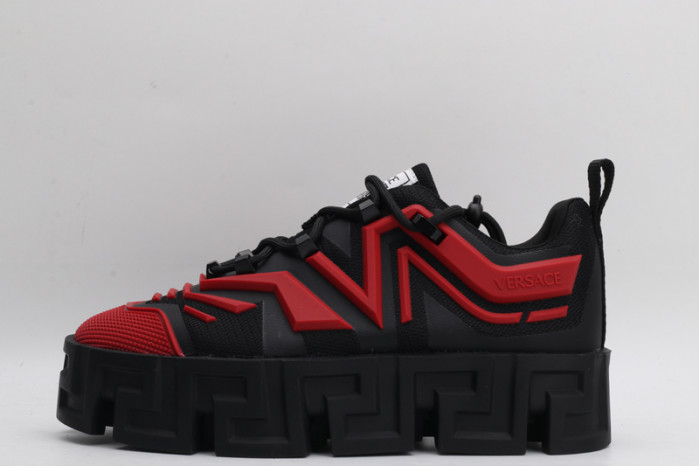 VERSA SNEAKERS