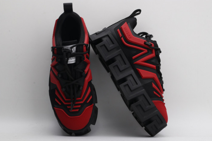 VERSA SNEAKERS
