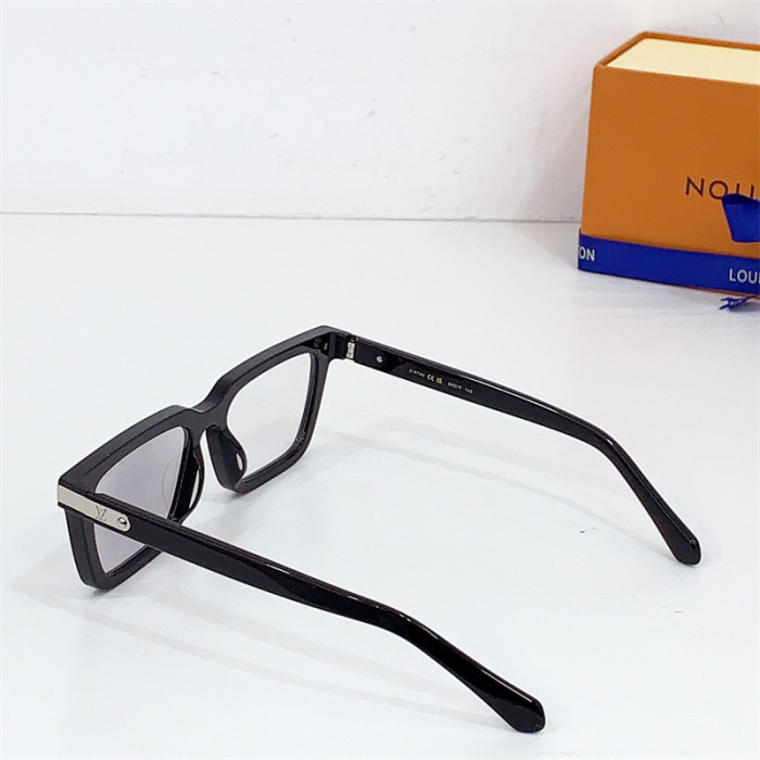 L1VV Sunglasses