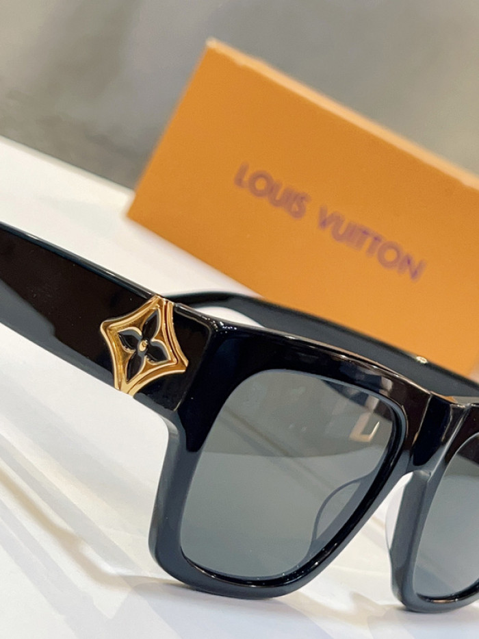 L1VV Sunglasses