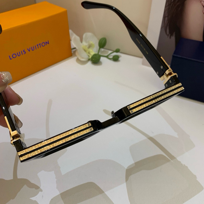 L1VV Sunglasses